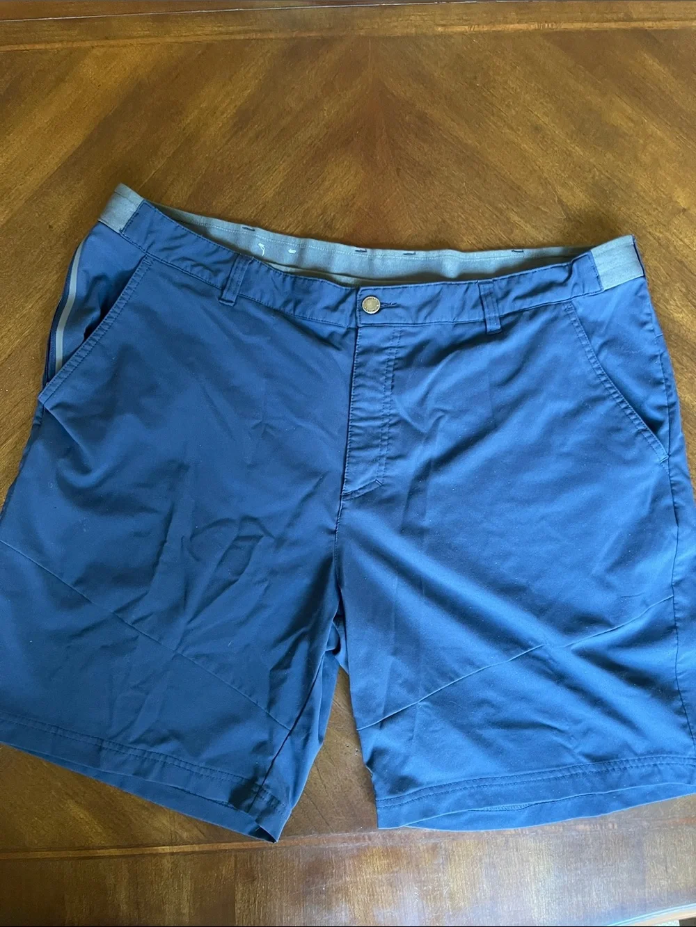 Columbia Men's Flat-Front Navy Performance Shorts